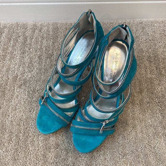 NEW Juliana Hough for SoleSociety. Turquoise 4 inch heels with zipper accents. - Picture 4 of 5